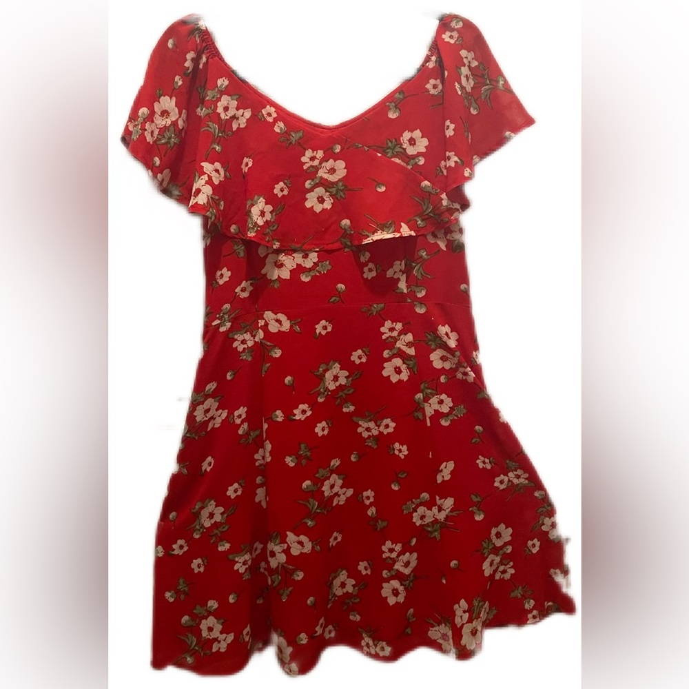Medium red floral dress with off shoulder flowy sleeves